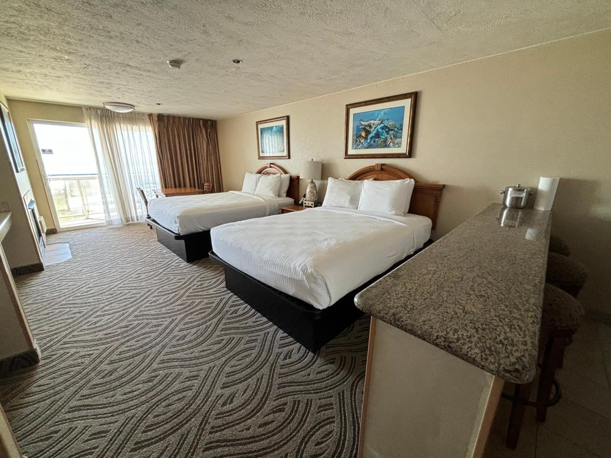 Promenade Inn & Suites Oceanfront 锡赛德 外观 照片