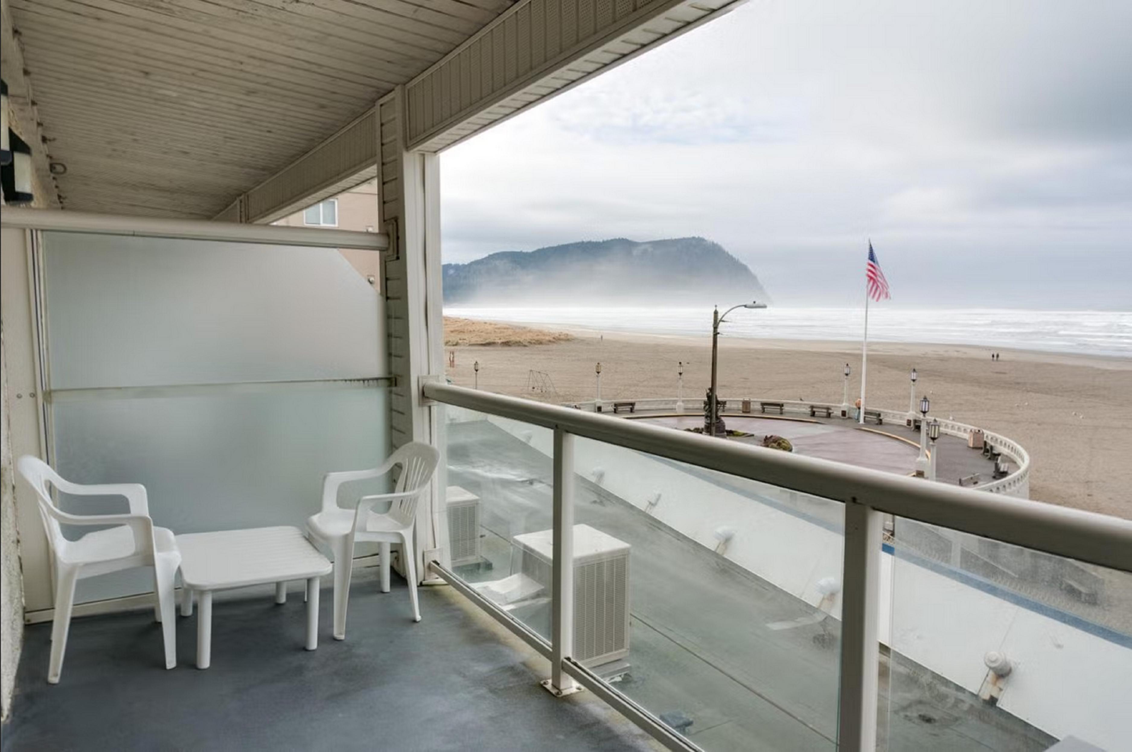 Promenade Inn & Suites Oceanfront 锡赛德 外观 照片