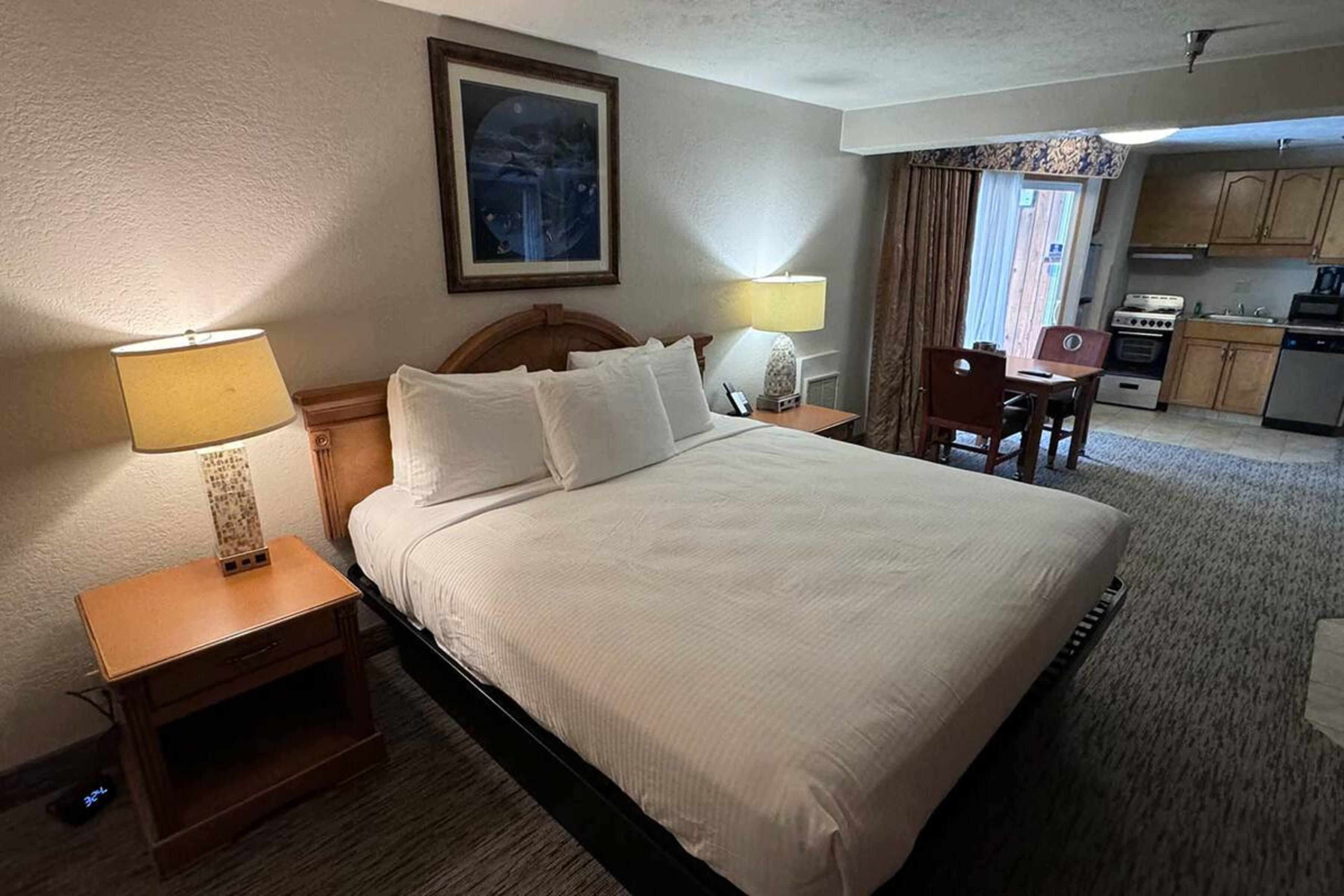 Promenade Inn & Suites Oceanfront 锡赛德 外观 照片
