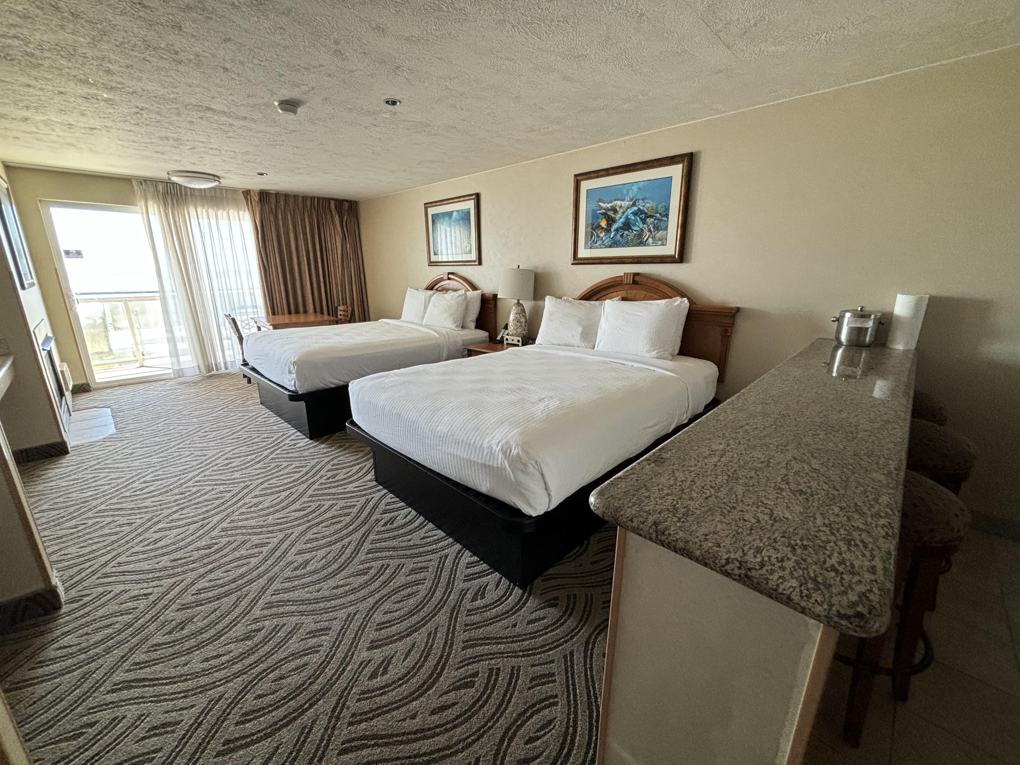 Promenade Inn & Suites Oceanfront 锡赛德 外观 照片