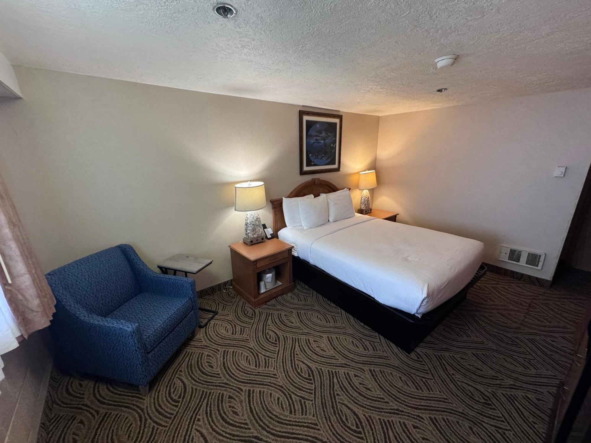 Promenade Inn & Suites Oceanfront 锡赛德 外观 照片