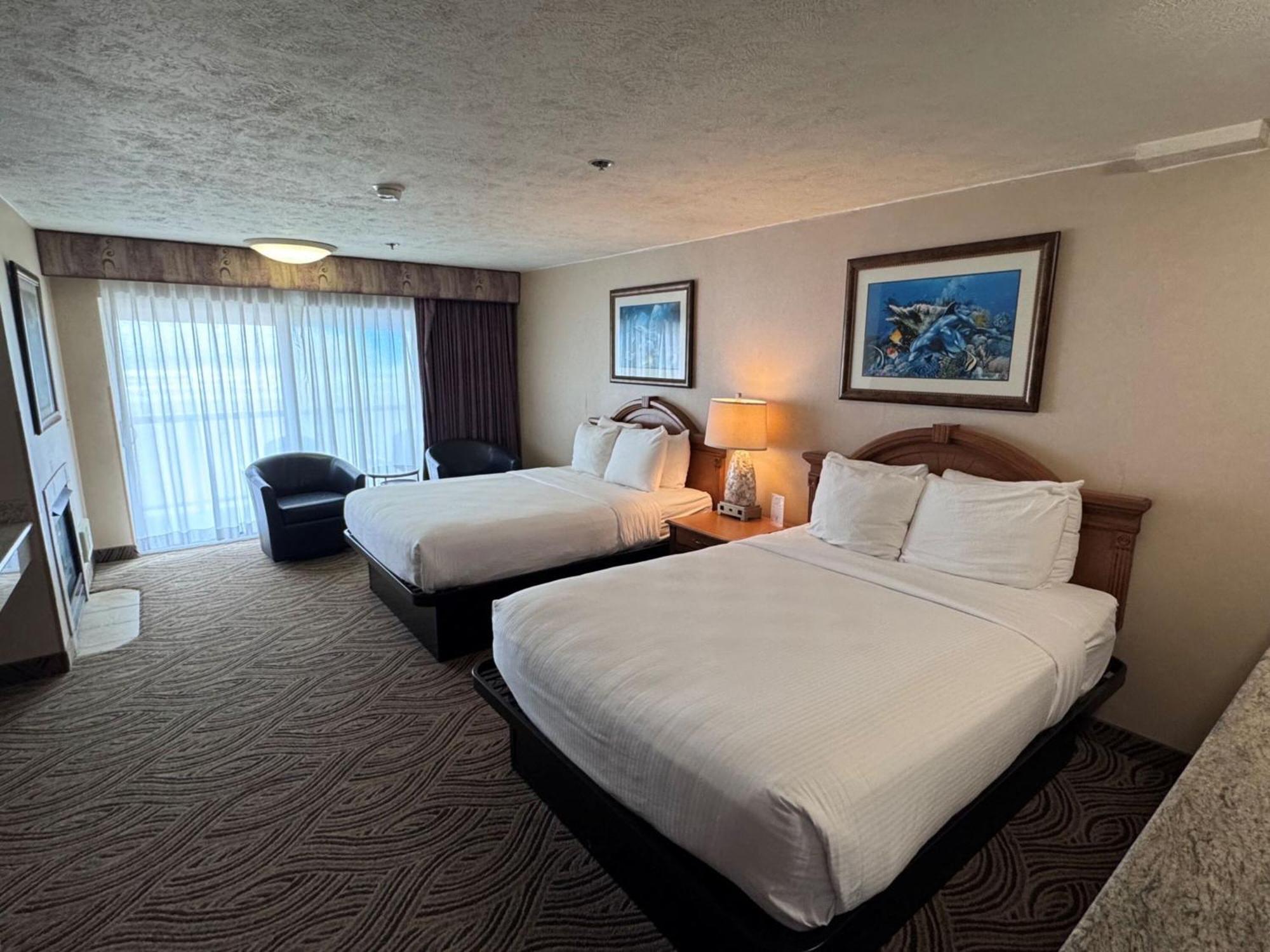 Promenade Inn & Suites Oceanfront 锡赛德 外观 照片