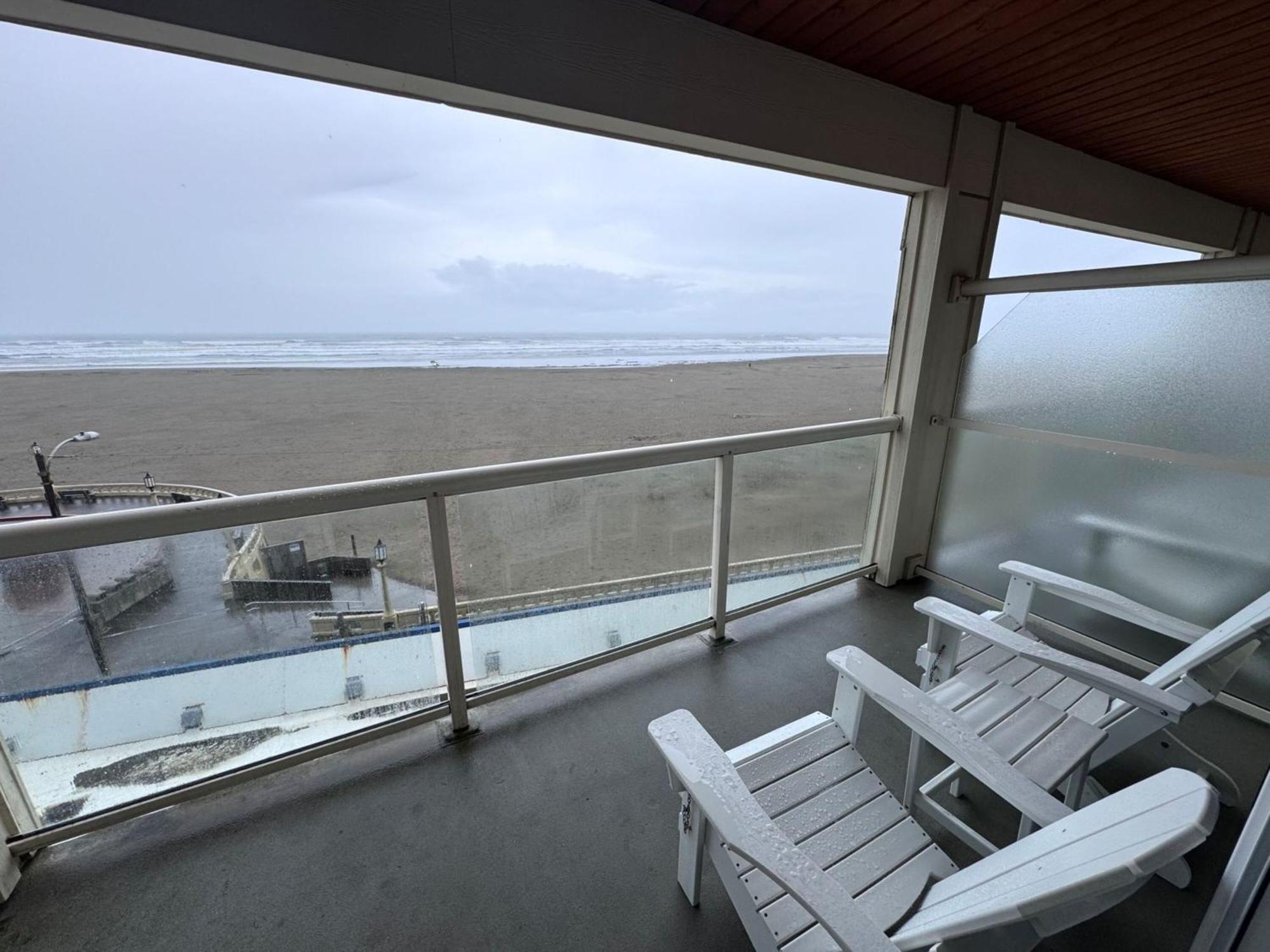Promenade Inn & Suites Oceanfront 锡赛德 外观 照片