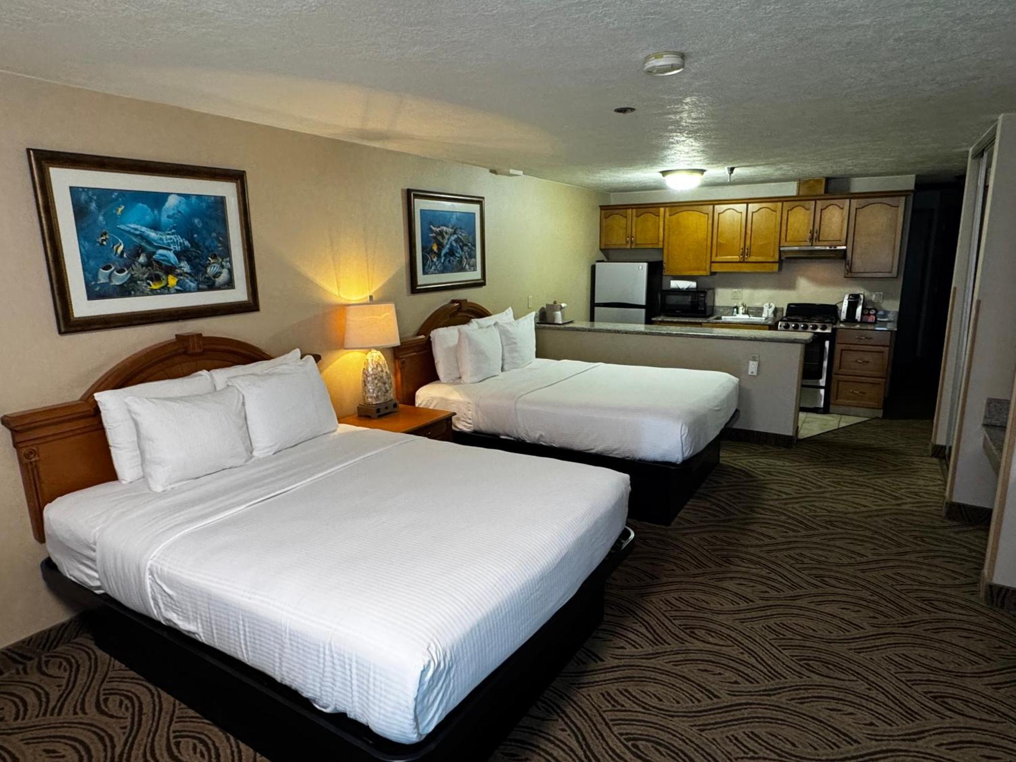 Promenade Inn & Suites Oceanfront 锡赛德 外观 照片